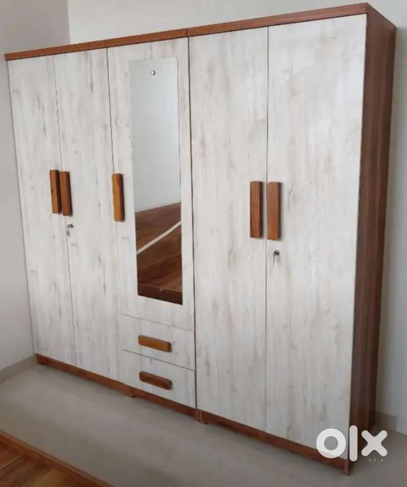 Brand new 5 Door wardrobe FREE DELIVERY