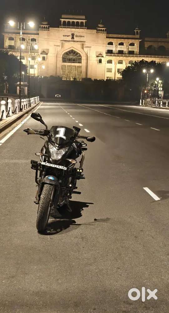 NS200 new condition me he bike