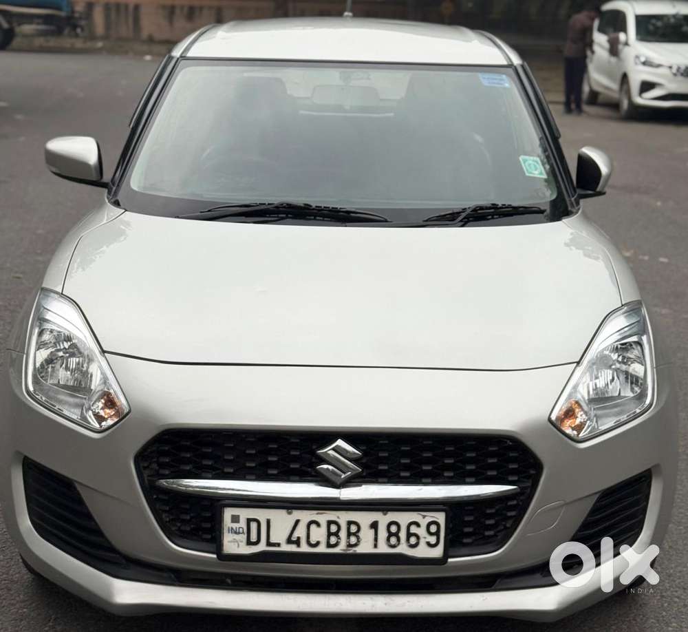 Maruti Suzuki Swift VXi + Manual, 2022, Petrol