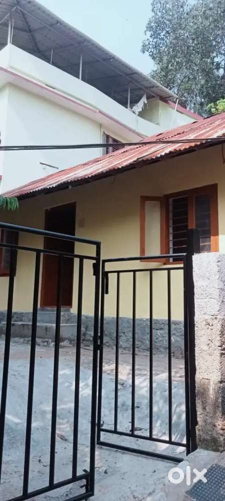 2 BHK  Lee's ഒറ്റി House shasthamangalam
