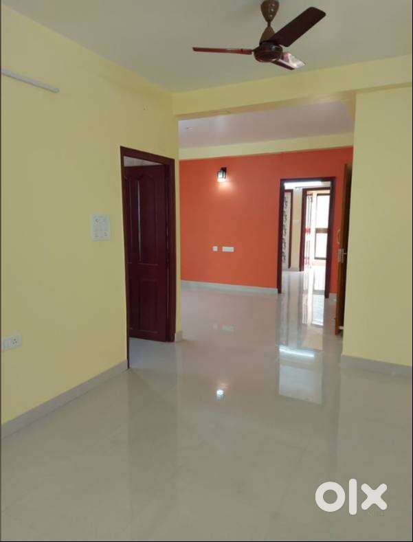 2 bhk flat for Rent in Newtown, near BD market (car parking included)