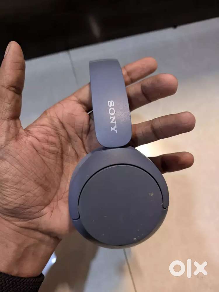 Sony ch520 Bluetooth headphone