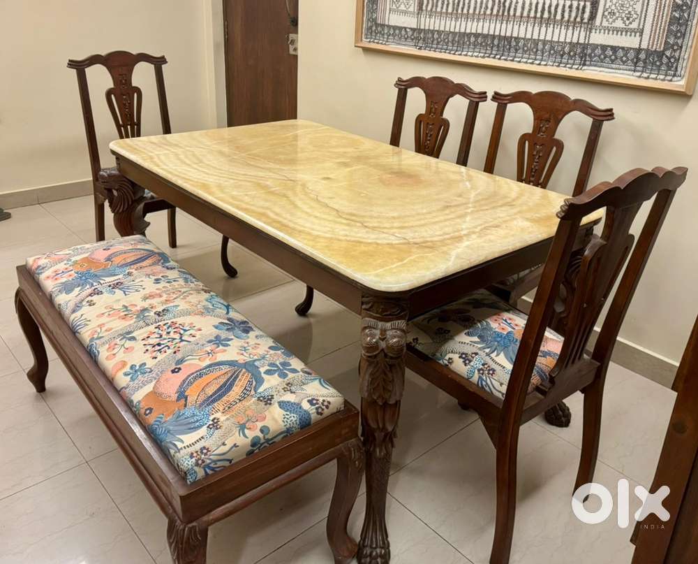 6 Seater Dining Table with chairs and bench