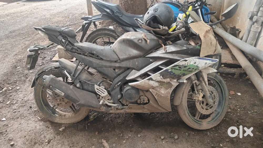 Yamaha R15 for Sale (not in running condition)