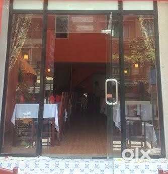 (Bakery and cafe) 1 pizza or Chinese banane wala ldka or helper chaiye