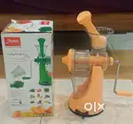 Juicer for fruits and vegetables