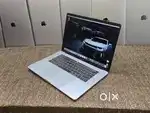 Apple Macbook Pro  i7/16/512/5.5gb Graphics  15inch Retina Touchbar