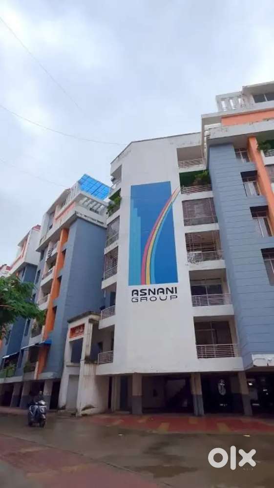 4 bhk flat for resale in spring valley