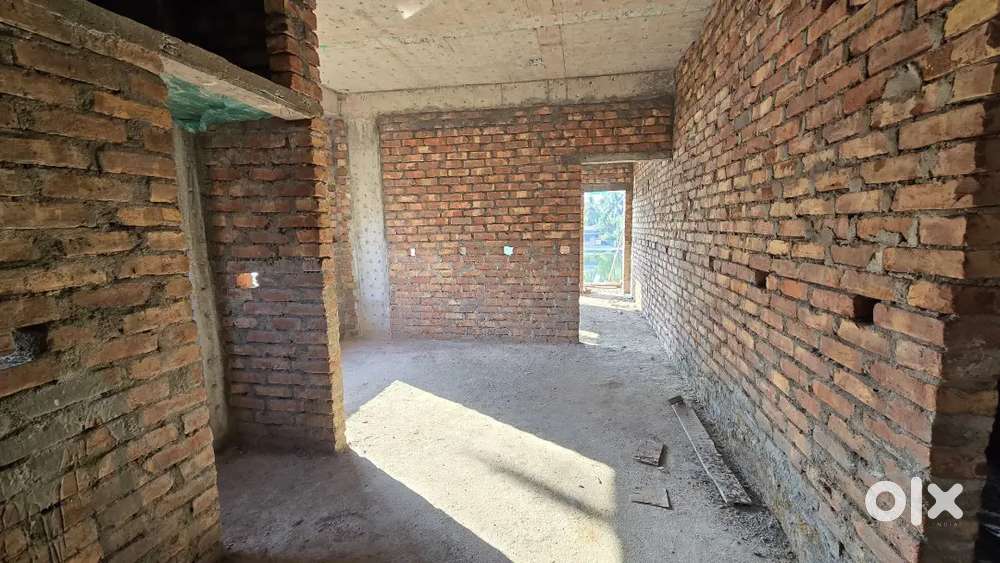 750 SQFT 2 BHK LAKE VIEW FLAT AVAILABLE IN BALLY