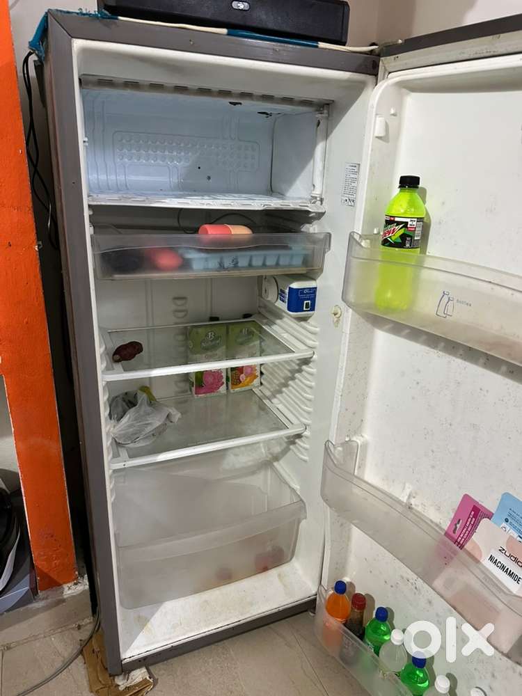 Whirlpool Fusion Fridge @1500Rs
