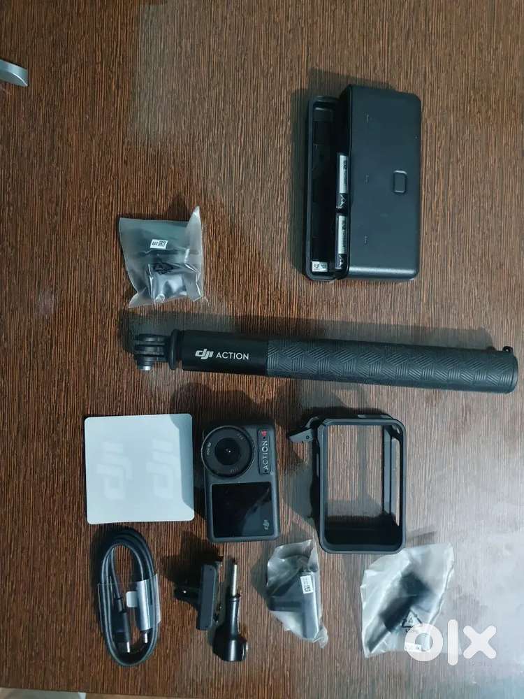Dji Action 4 Adcenture Combo  new condition