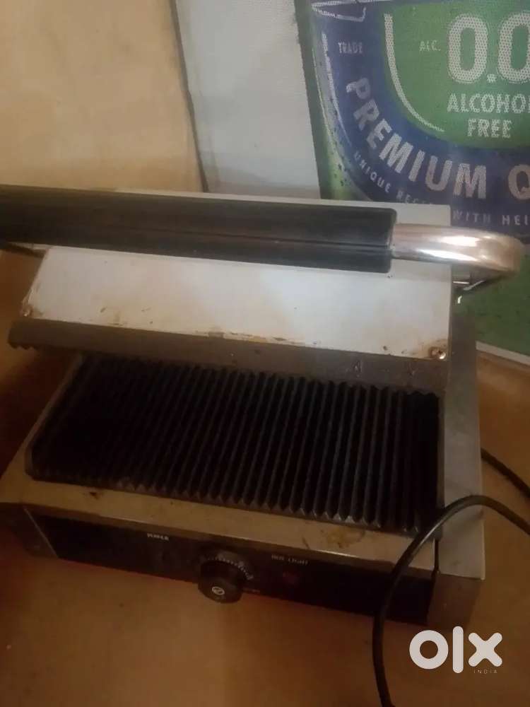 Commercial griller