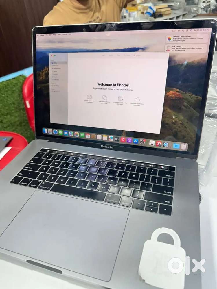 Apple macbook pro i7 2020 slim laptop, 16gb ram, 512gb SSD,14 full hd