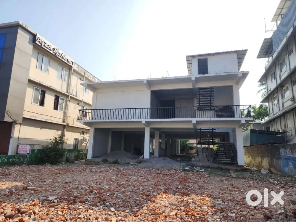 G+1 commercial building for rent