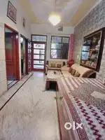 100 gajj 3bhk kothi for sale in LIC colony