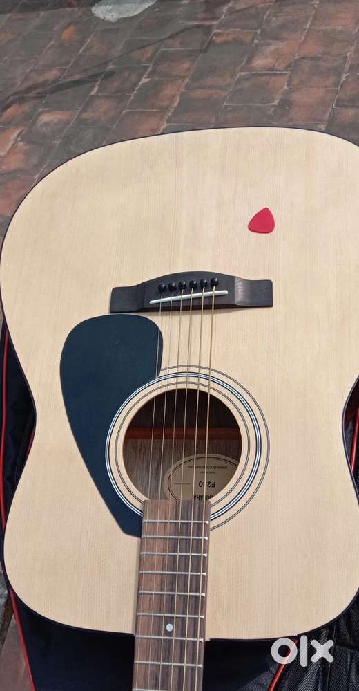 yamaha guitar f280