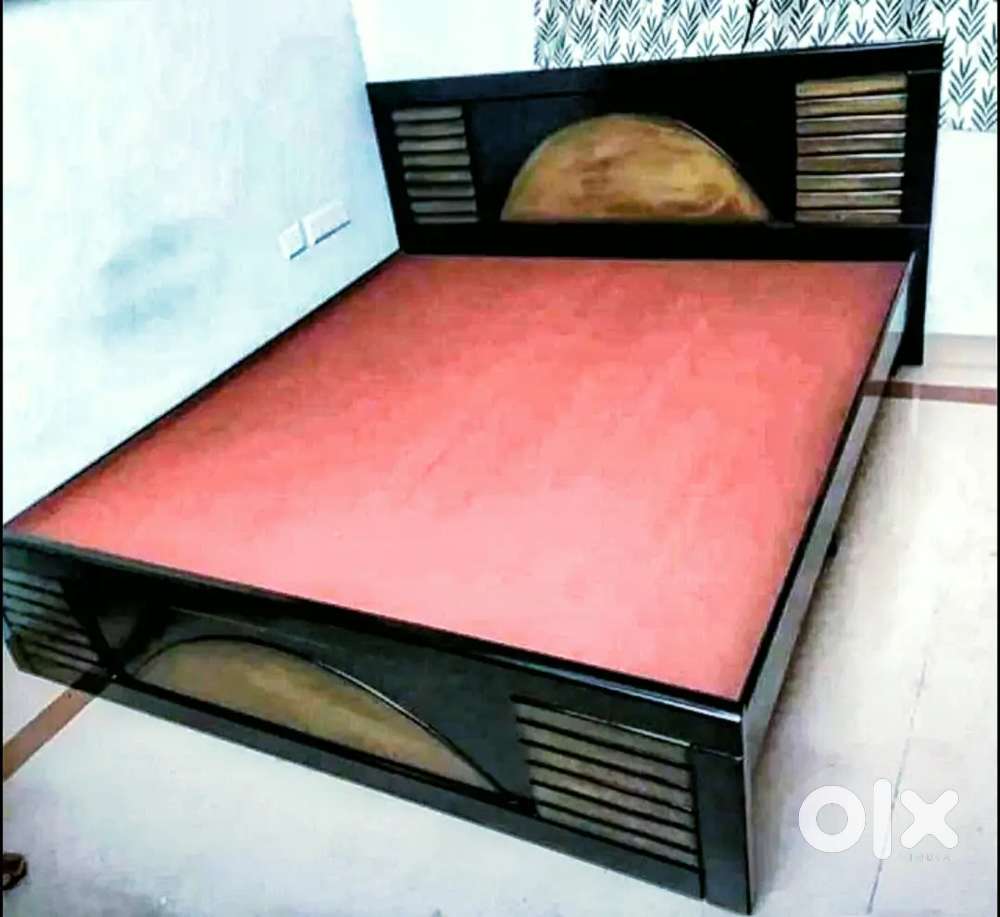 Queen size without storage cot available with-COD