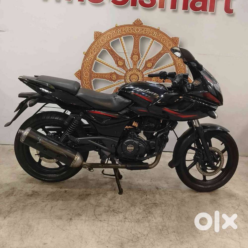BAJAJ PULSAR 220F 2018 MODEL SALES FOR GOOD CONDITION