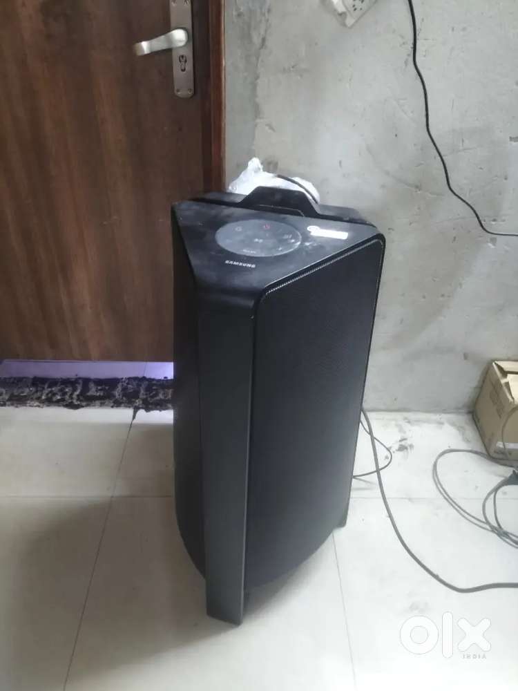 Samsung tower speaker