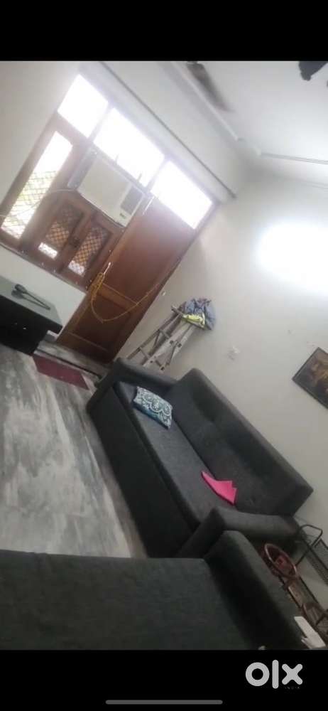 2BHK- Fully furnished in sector 14, near 14 market