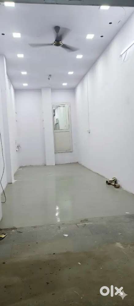 Commercial shop FOR SALE