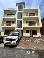 Flat at prime location