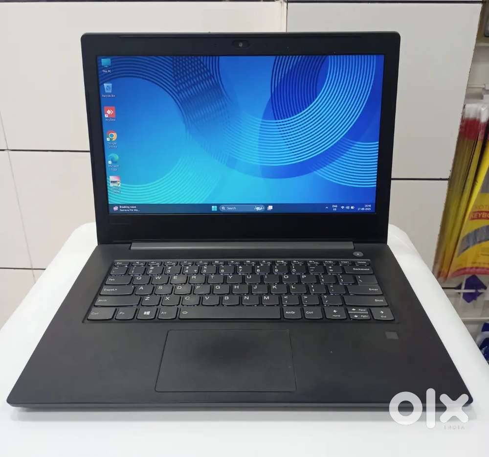 Lenovo Laptop 8th Generation i5 processor Ram 8 GB with SSD+ HDD