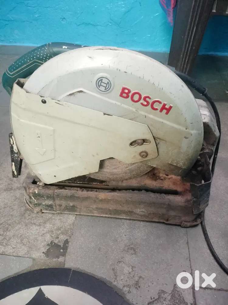 Bosch GCO 220 metal cutter