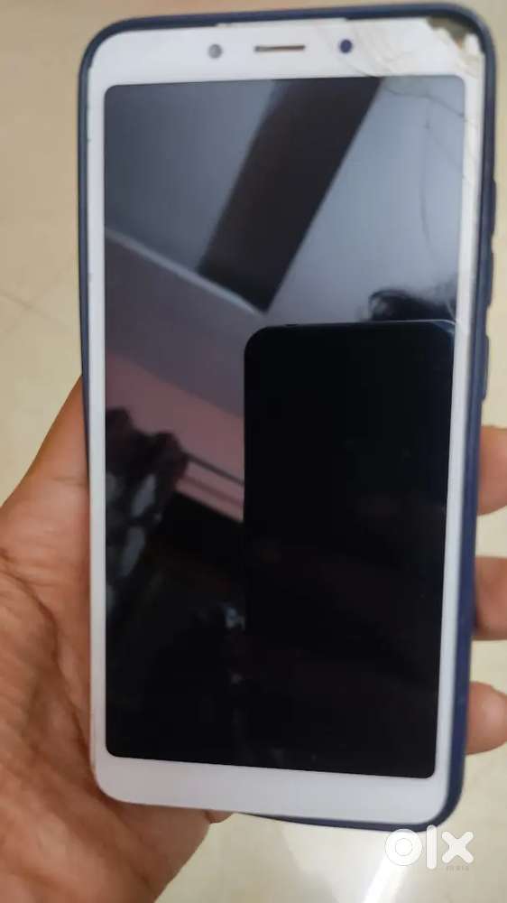 Redmi 6 Gold 3GB/32GB Model 2019 with cover in Non working condition