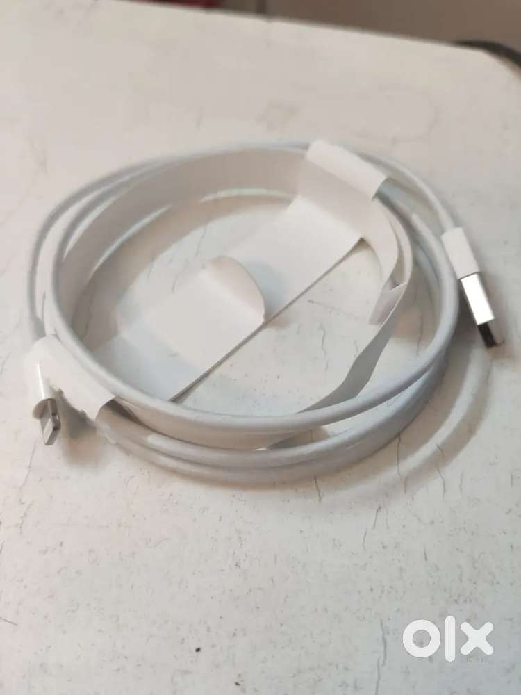 I phone original LIGHTNING CABLE