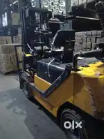 DIESEL FORKLIFT TRUCK VOLTAS