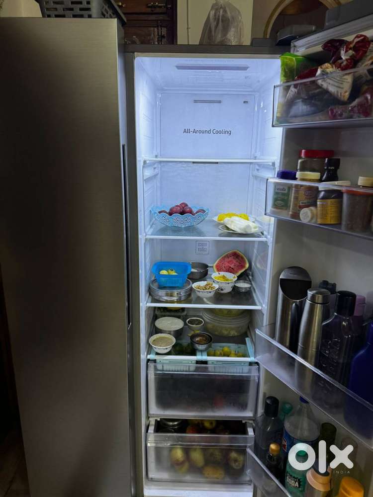 Samsung 700 L Inverter Frost free Side By Side Refrigerator