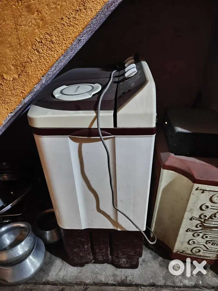 LG 6.5 KG WASHING MACHINE (ek din v use nhi Kiya hai )