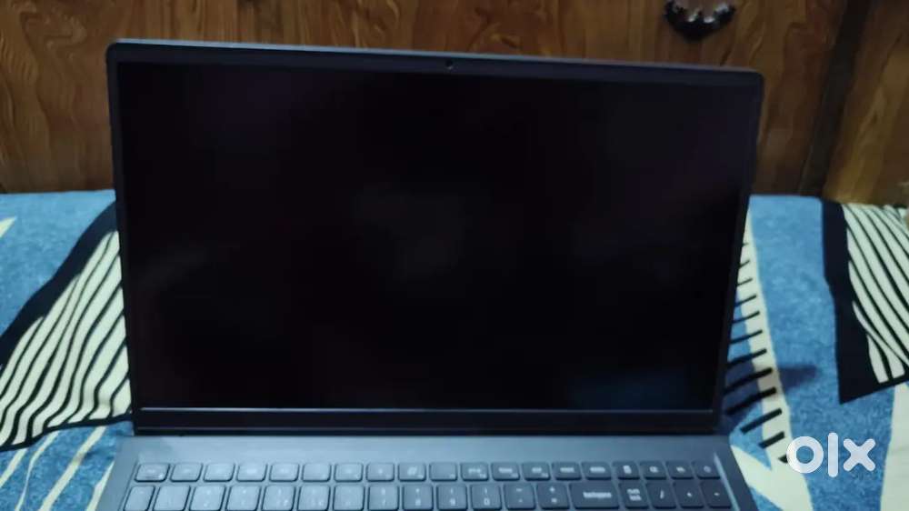 Dell intel i3 8/512gb 7 month old and warrenty march2026