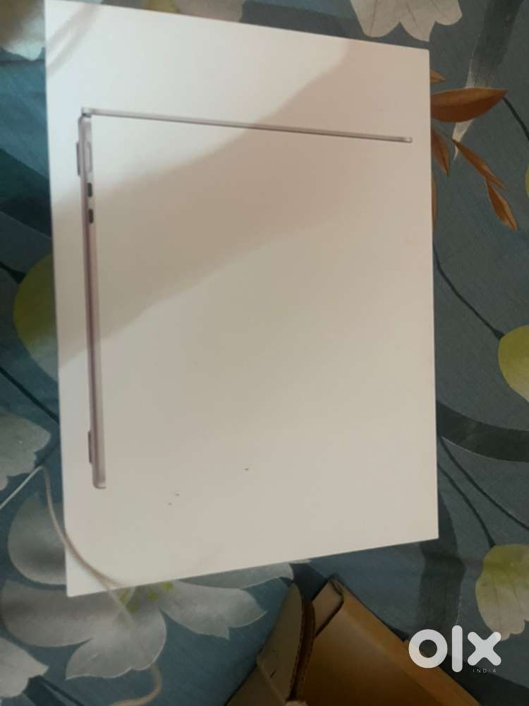 Macbook air 16 /256gb m2