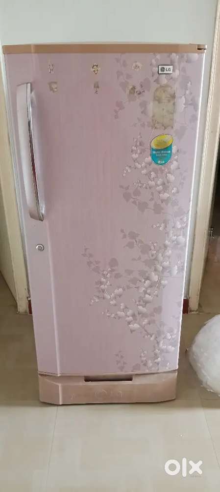 Iam selling my fridge very good condition