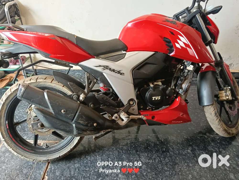 Kuch bhi kharabi nhi hai bike sahi condition main hai