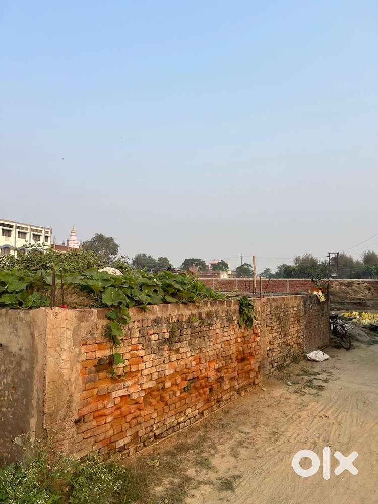 Plot sale in shikarpur, Bulandshahr in main market behind Happy Blue