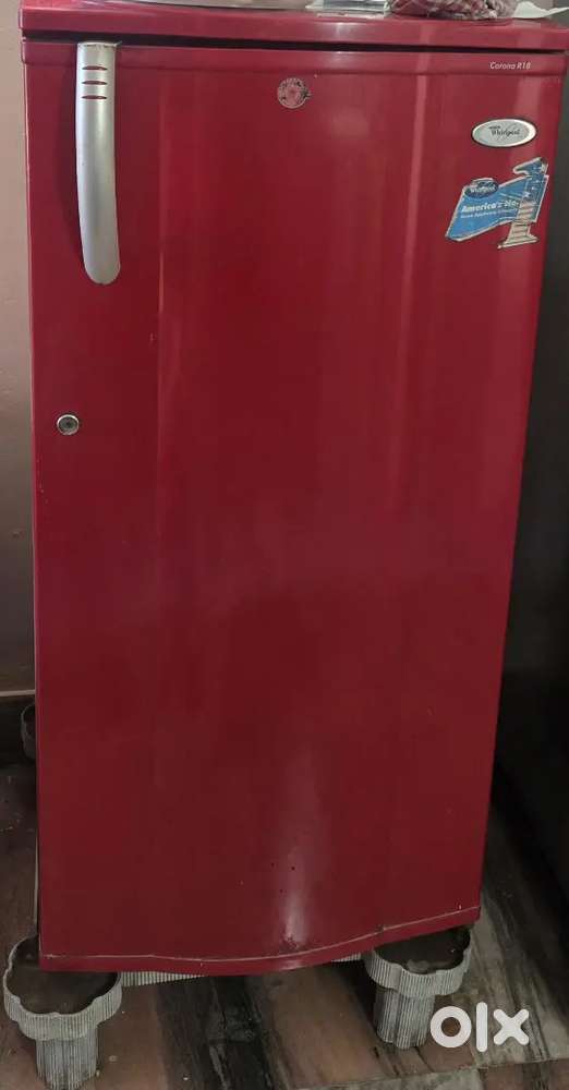 WHIRLPOOL FRIDGE