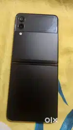 selling samsung flip 3 in mint condition