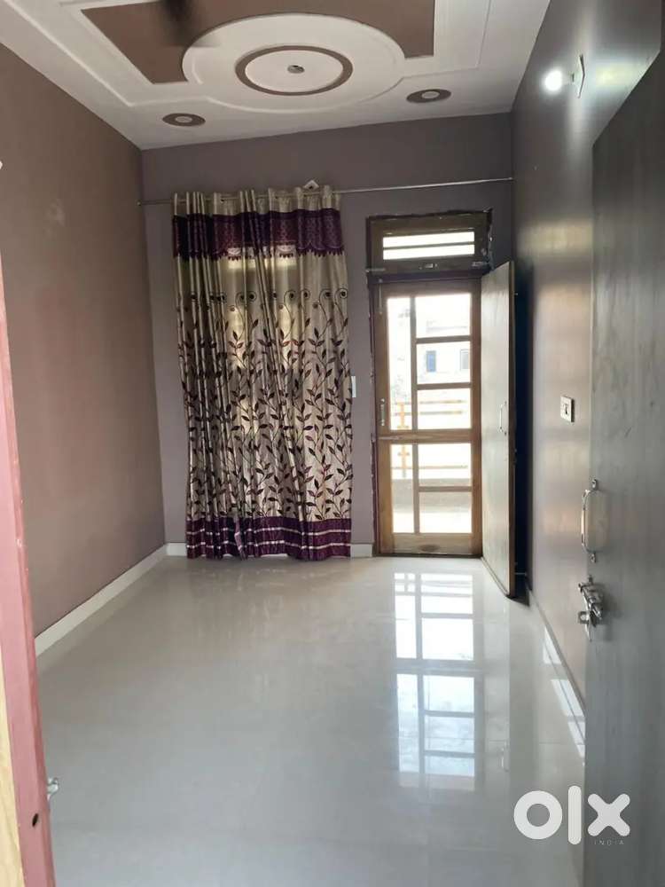 1 Room set for rent(good location)