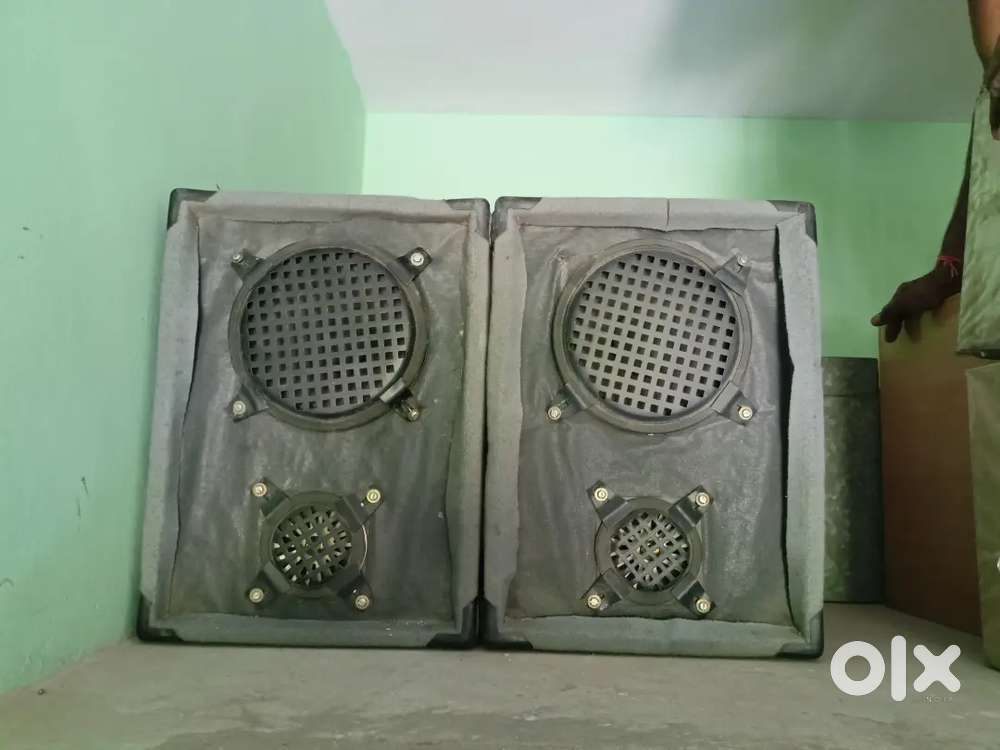 Speaker & speakes