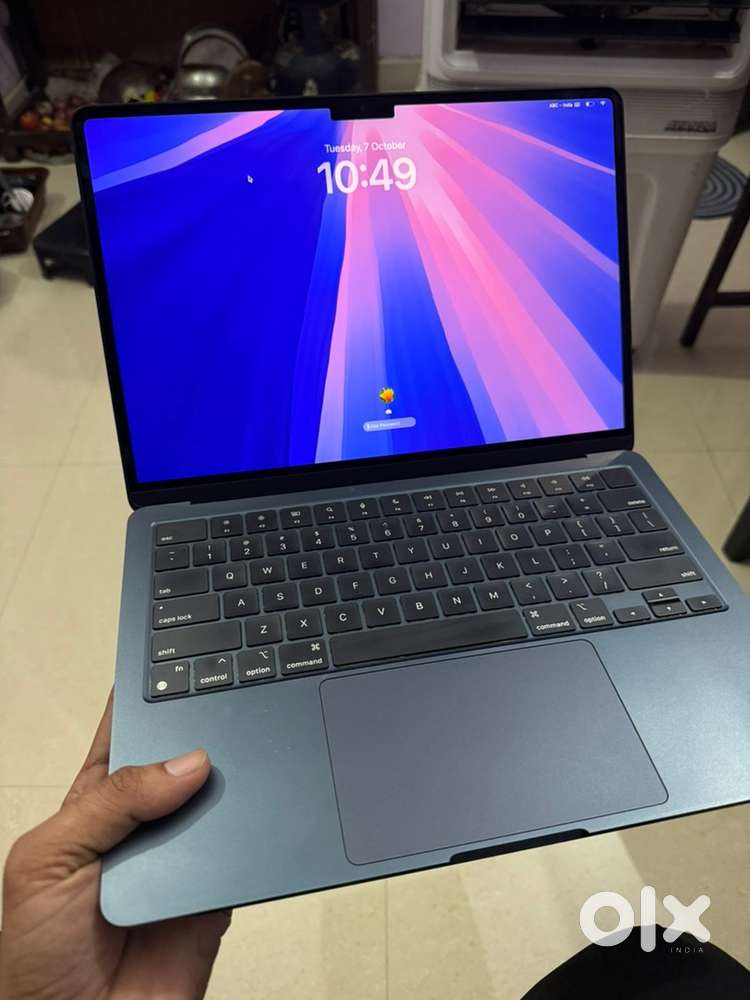 MacBook Air M2 (8GB/256GB)  Under Warranty + AppleCare Plus