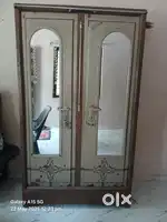 IRON ALMARIH/TIJORI/SAFE/ALMIRAH