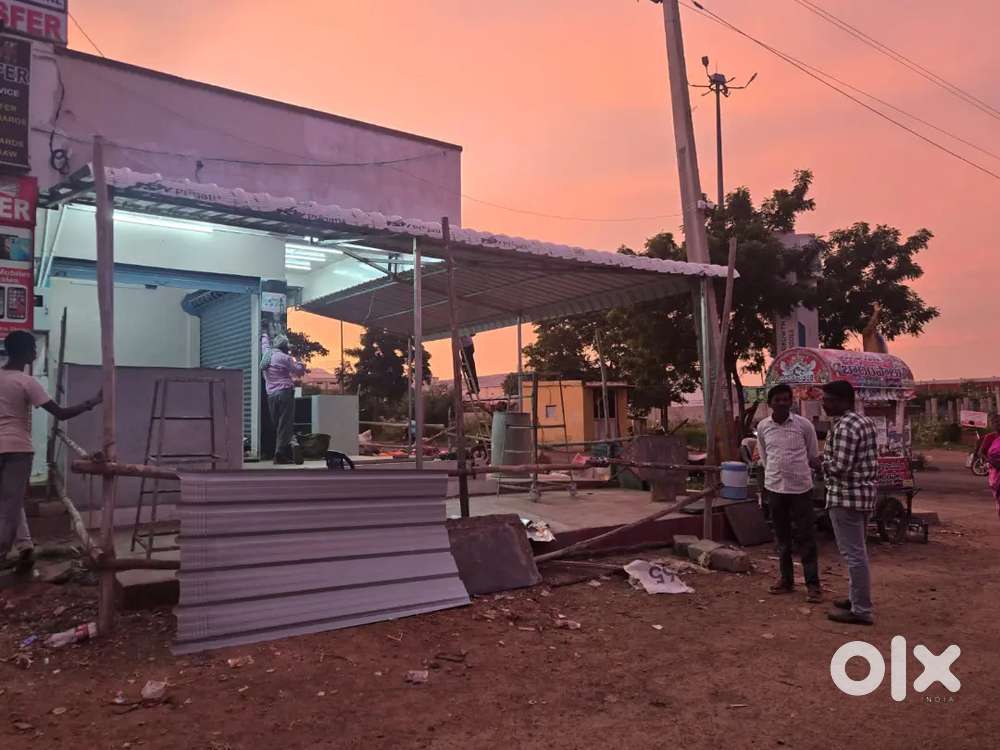 Tea counter and pan shop available rental gundlapalli  center