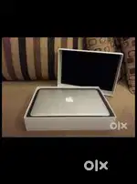 Apple Macbook Air complete Box : i5/8gb Ram/128gb SSD/2+hours Battery