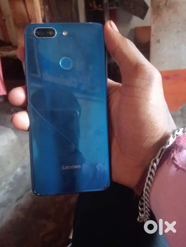 Phone bach raha  iska display kharab hai