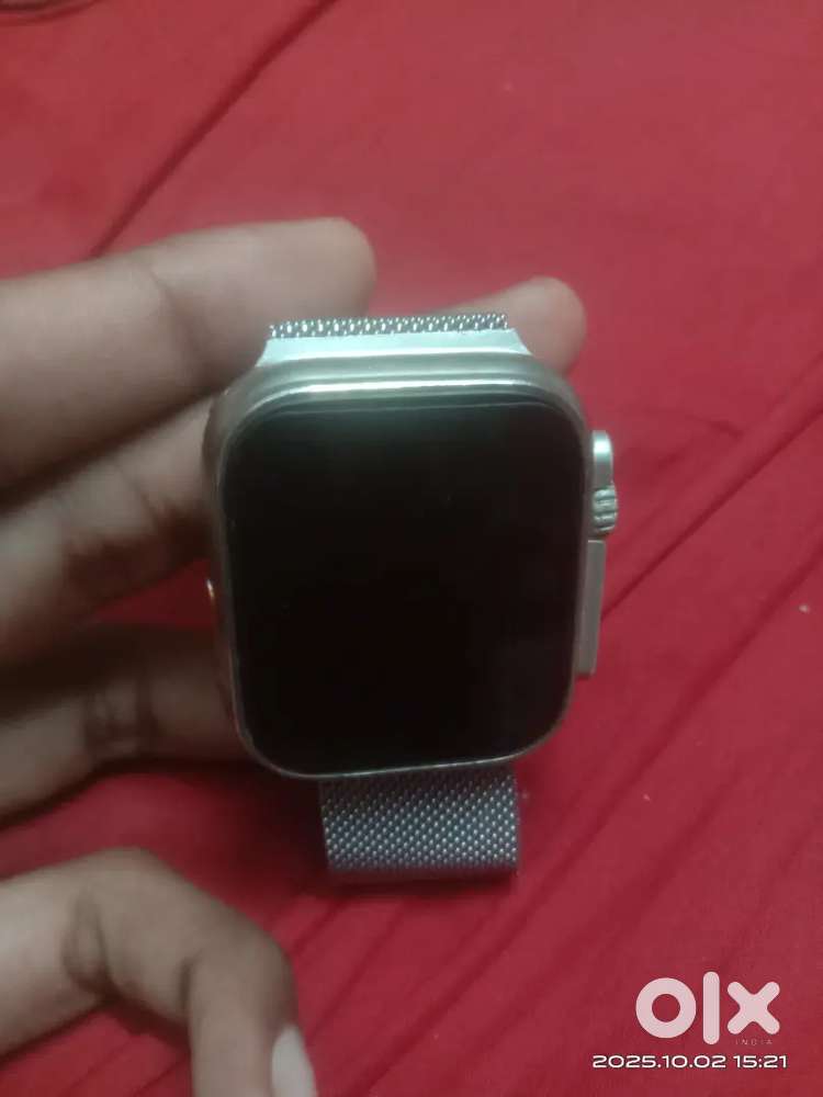 Smart watch hai good condition hai