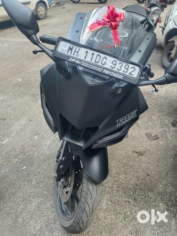 R15 v4 YAMAHA