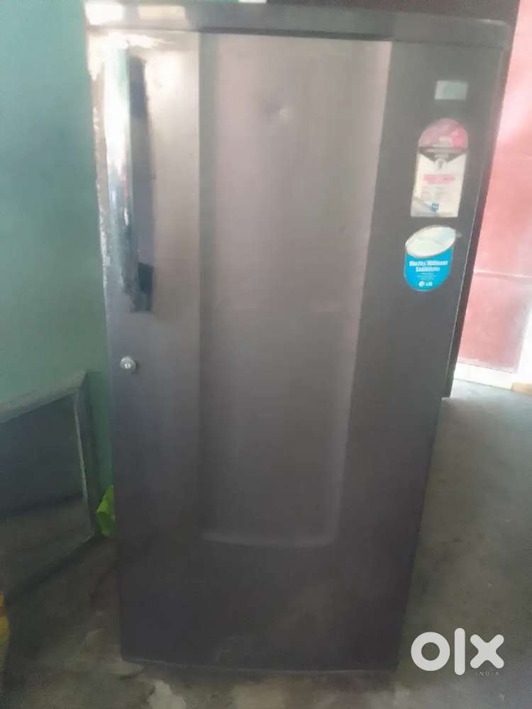 LG fridge 185 litre five star single door